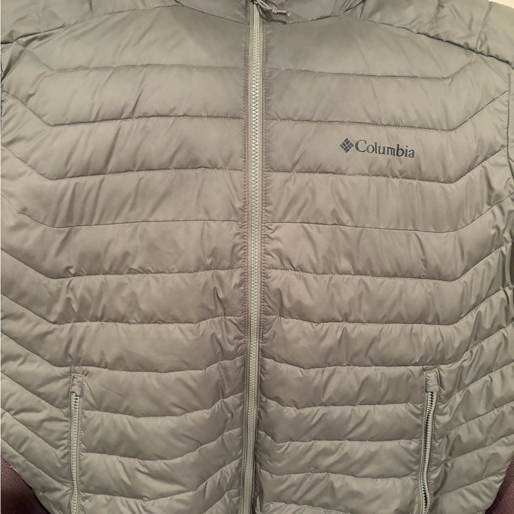 Columbia Black Quilted Jacket XL, wore got one winter, in between my other coats